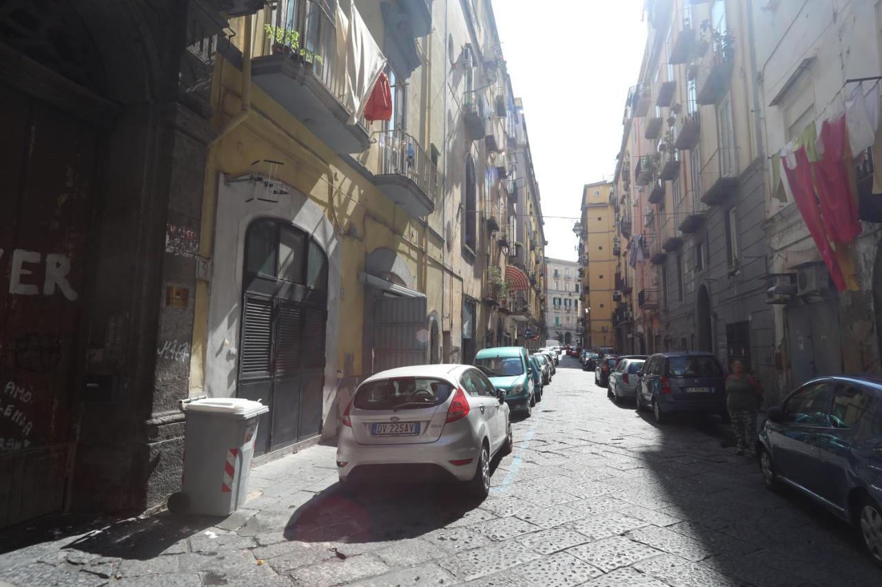 L'Antico Borgo Angioino Apartment เนเปิลส์ ภายนอก รูปภาพ