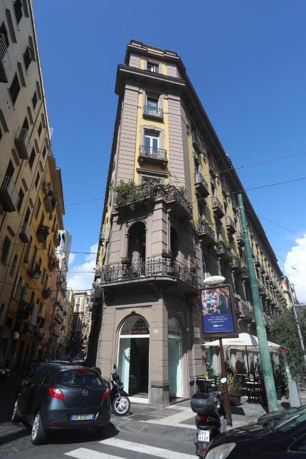 L'Antico Borgo Angioino Apartment เนเปิลส์ ภายนอก รูปภาพ