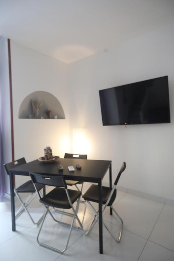 L'Antico Borgo Angioino Apartment เนเปิลส์ ภายนอก รูปภาพ