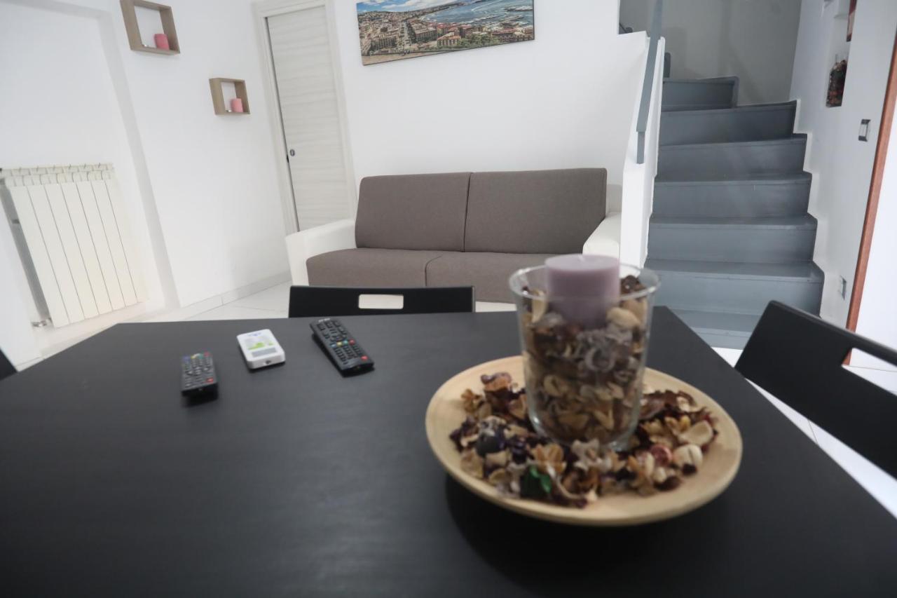 L'Antico Borgo Angioino Apartment เนเปิลส์ ภายนอก รูปภาพ