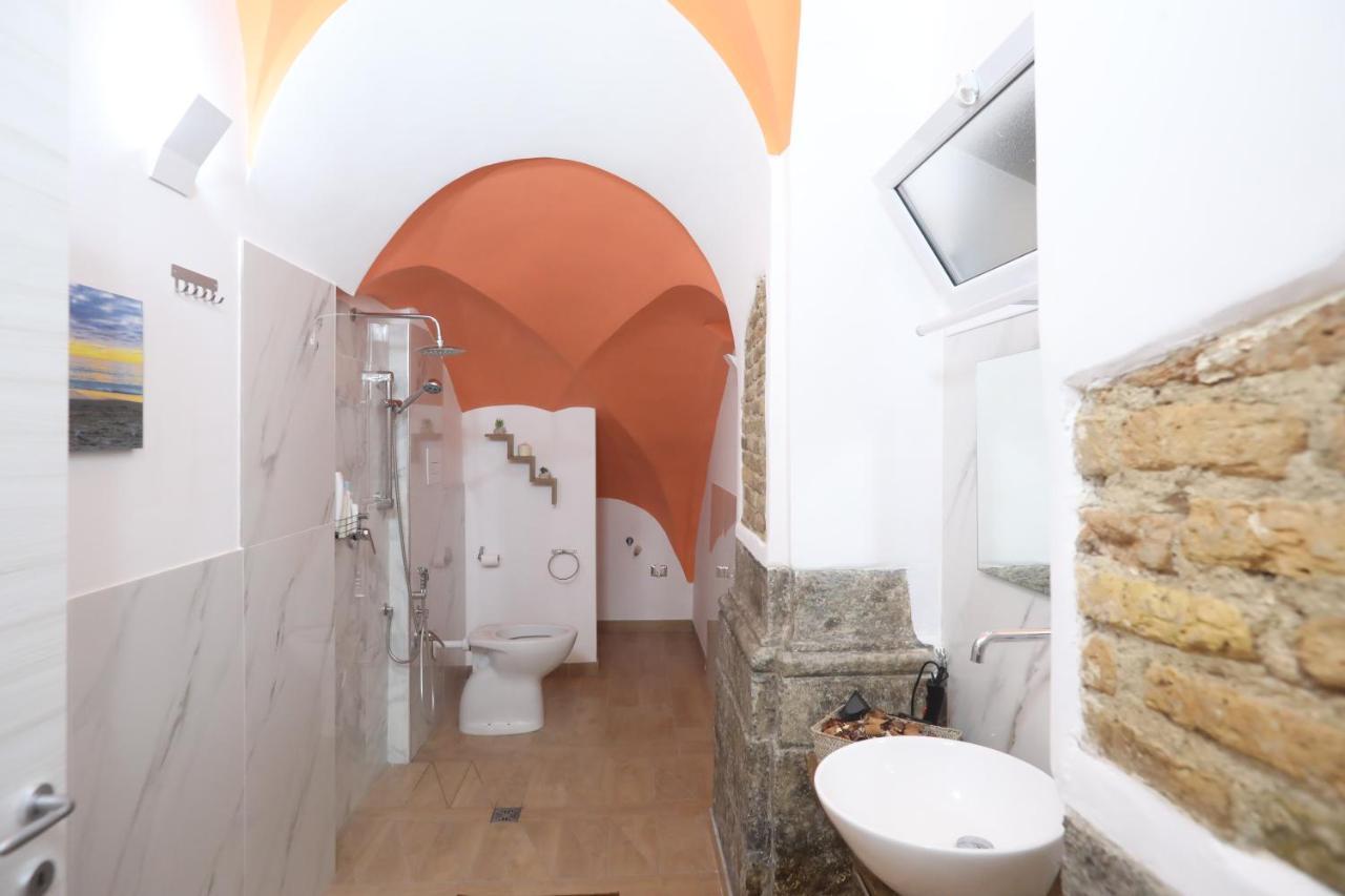 L'Antico Borgo Angioino Apartment เนเปิลส์ ภายนอก รูปภาพ