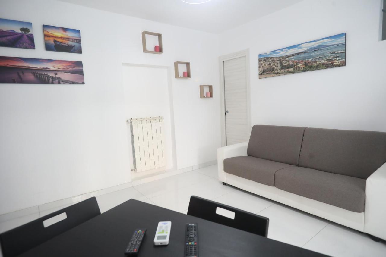 L'Antico Borgo Angioino Apartment เนเปิลส์ ภายนอก รูปภาพ