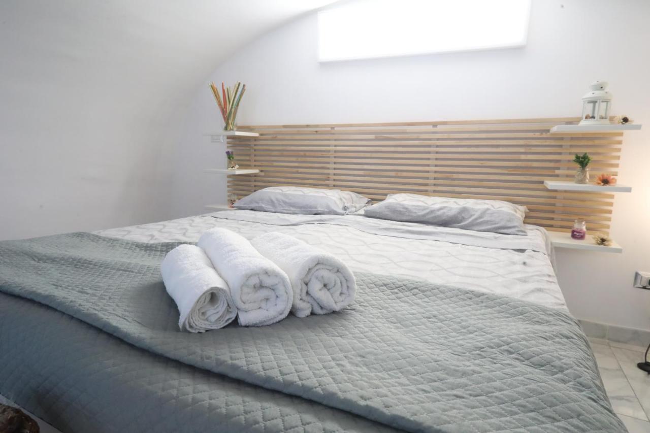 L'Antico Borgo Angioino Apartment เนเปิลส์ ภายนอก รูปภาพ